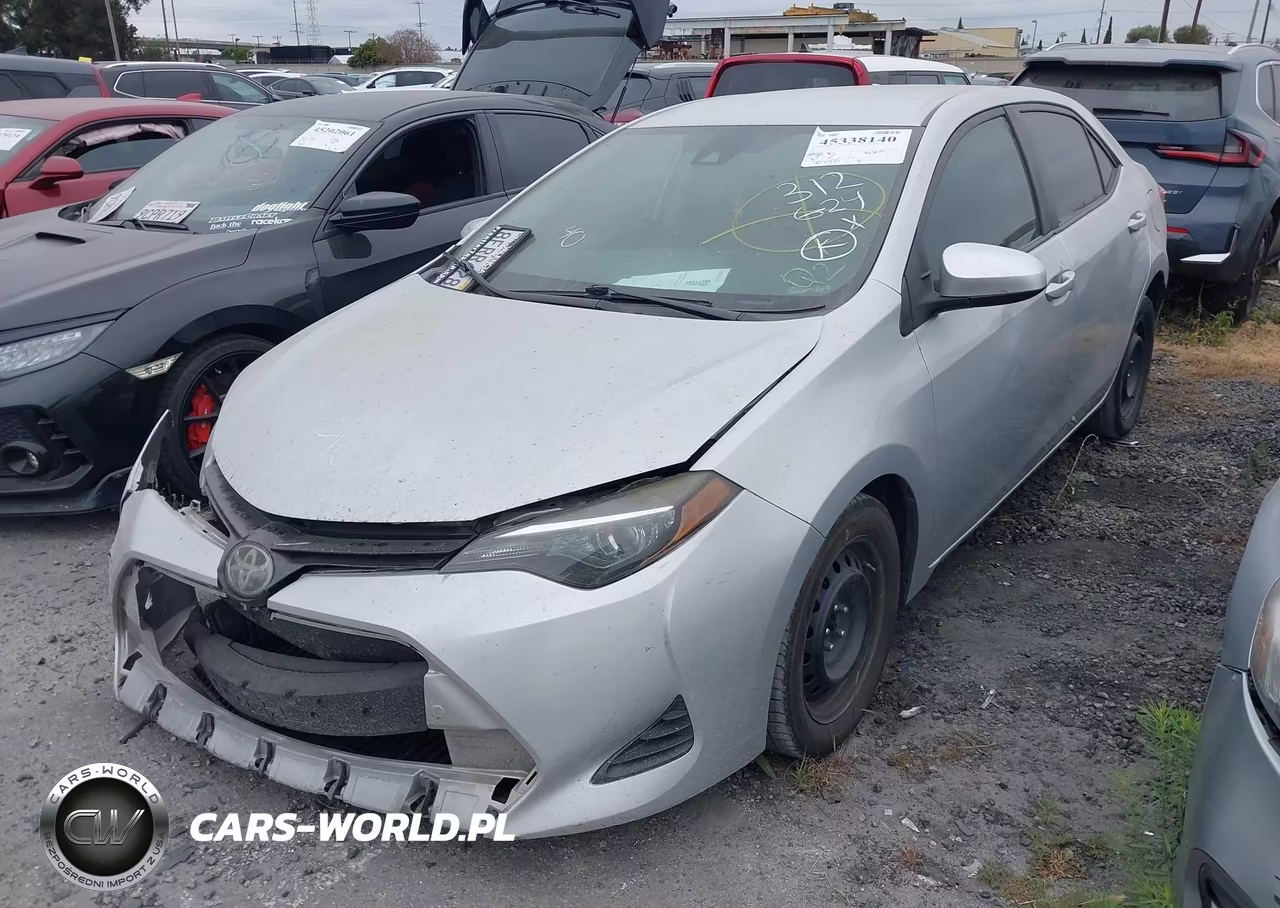 2019 Toyota Corolla Le VIN:2T1BURHE9KC158637 - 2