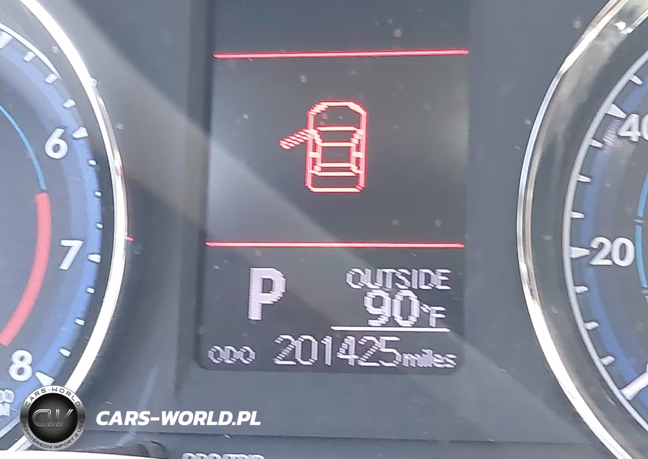 2019 Toyota Corolla Le VIN:2T1BURHE9KC158637 - 7