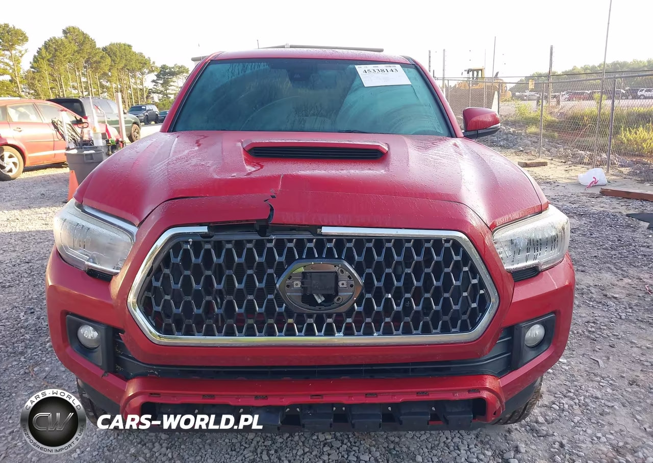 2018 Toyota Tacoma Trd Sport VIN:3TMAZ5CN7JM073718 - 12