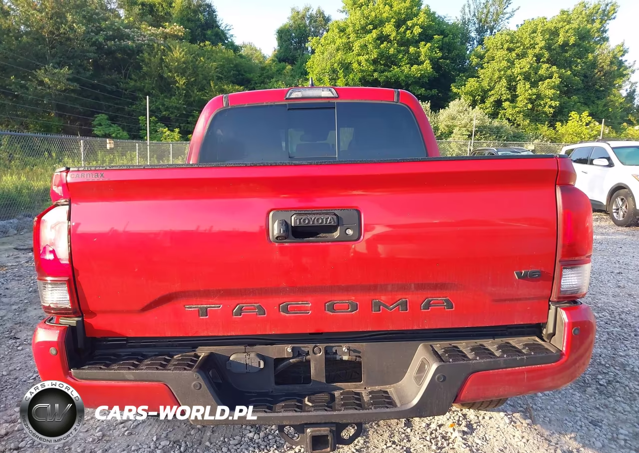 2018 Toyota Tacoma Trd Sport VIN:3TMAZ5CN7JM073718 - 16