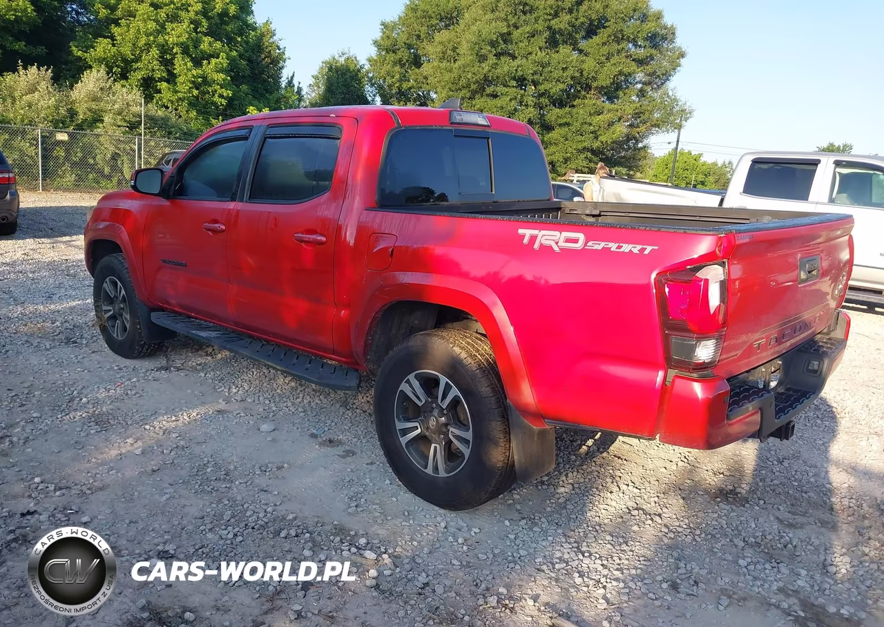 2018 Toyota Tacoma Trd Sport VIN:3TMAZ5CN7JM073718 - 3