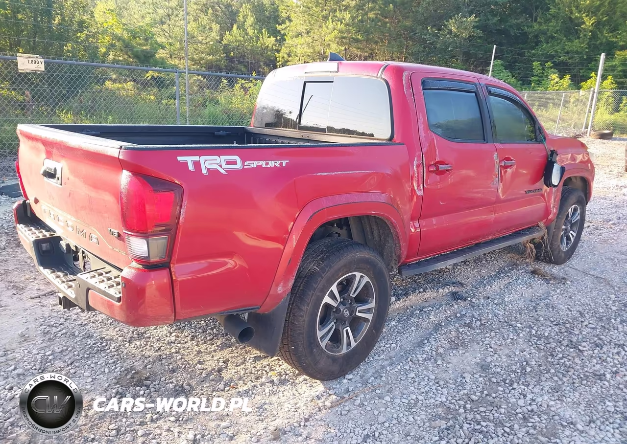 2018 Toyota Tacoma Trd Sport VIN:3TMAZ5CN7JM073718 - 4