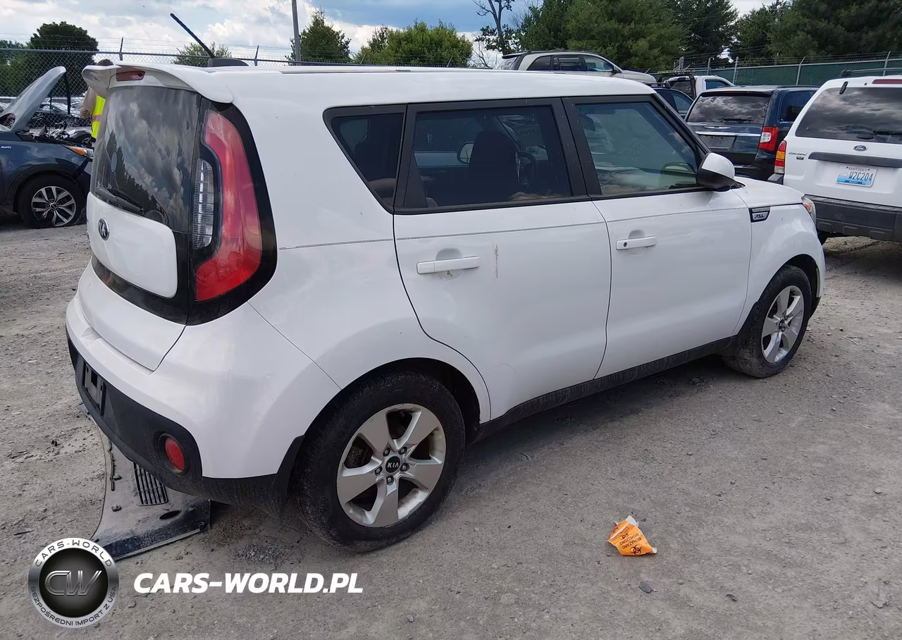 2017 Kia Soul VIN:KNDJN2A21H7493790 - 4