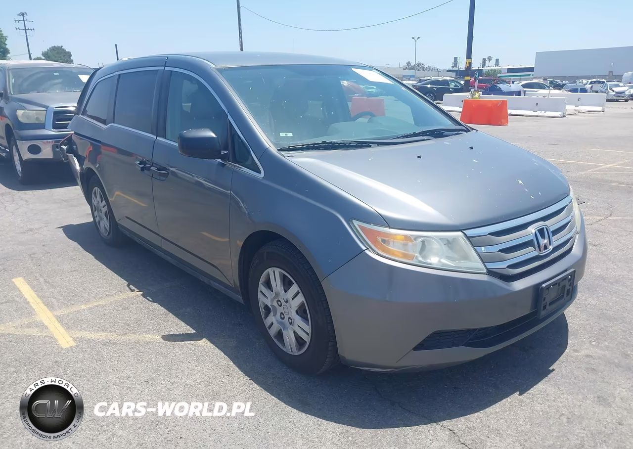 2013 Honda Odyssey Lx – zdjęcie 1 z 16