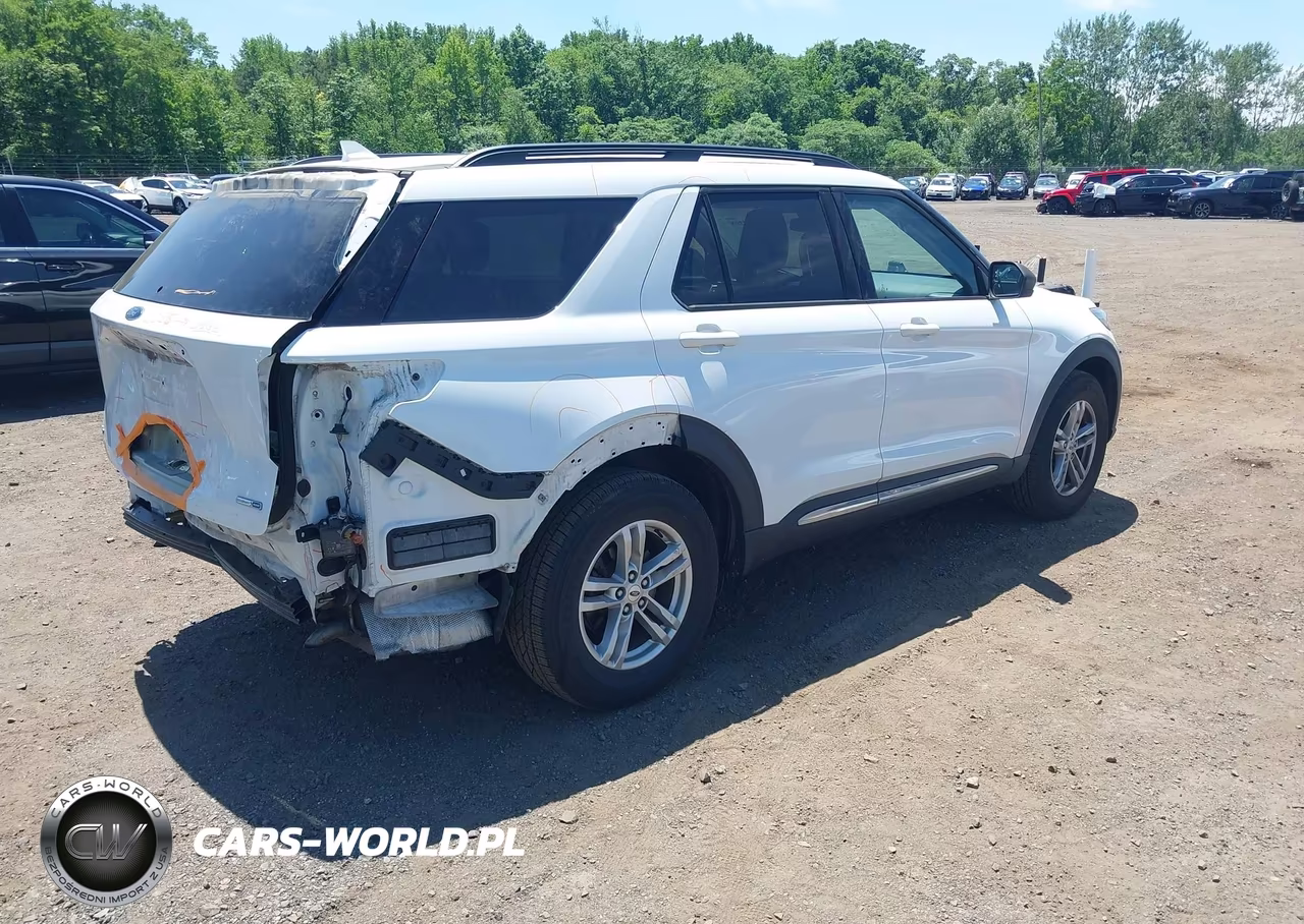 2020 Ford Explorer Xlt VIN:1FMSK8DH0LGC20327 - 4