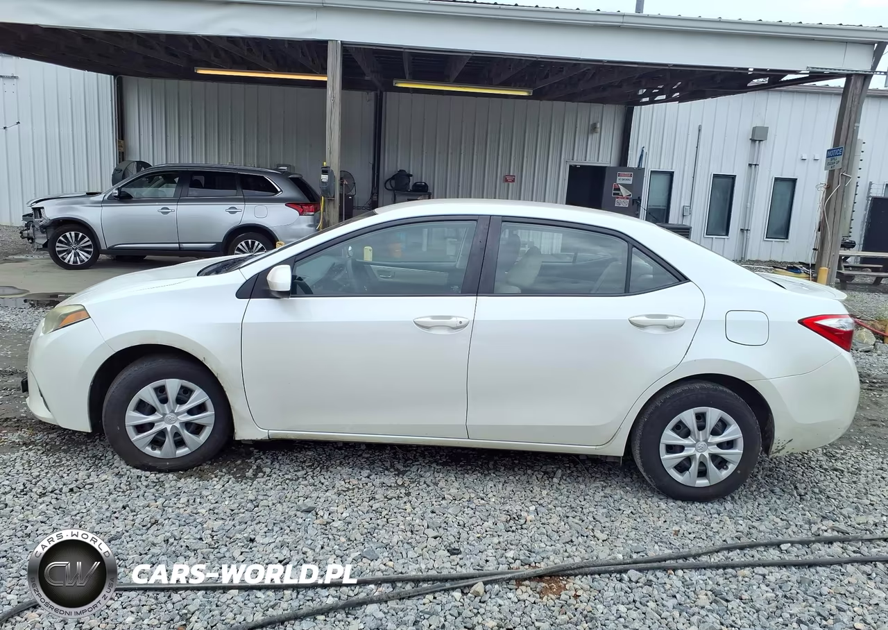 2016 Toyota Corolla Le Eco VIN:5YFBPRHE2GP568002 - 14