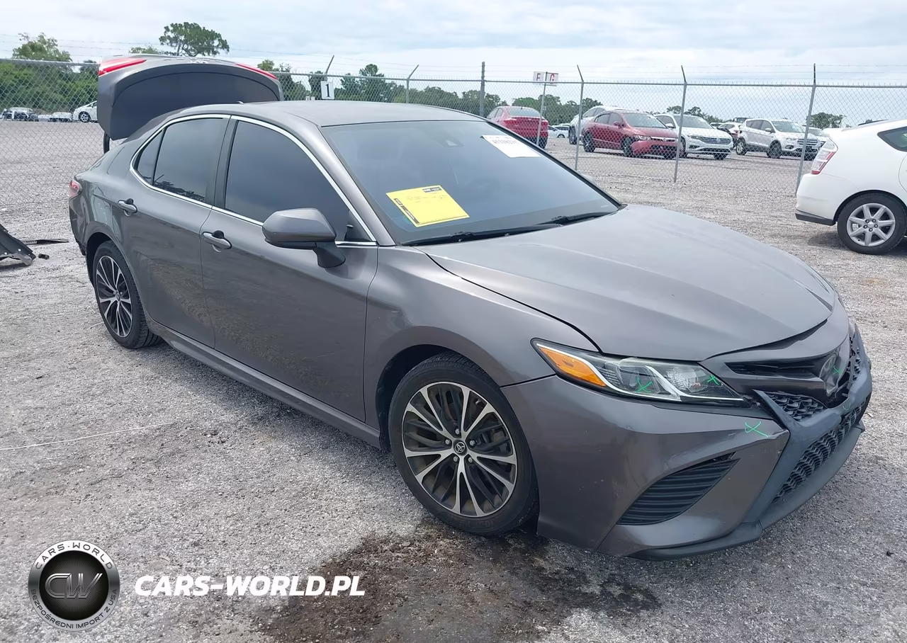 2019 Toyota Camry Se – zdjęcie 1 z 16