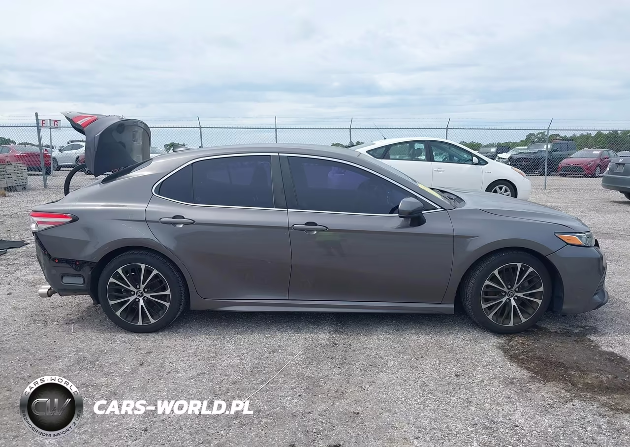 2019 Toyota Camry Se VIN:4T1B11HK7KU279861 - 13