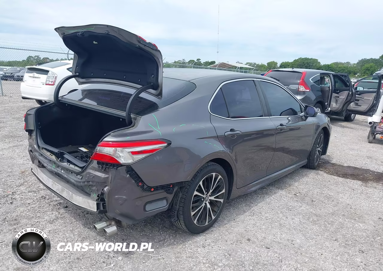 2019 Toyota Camry Se VIN:4T1B11HK7KU279861 - 4