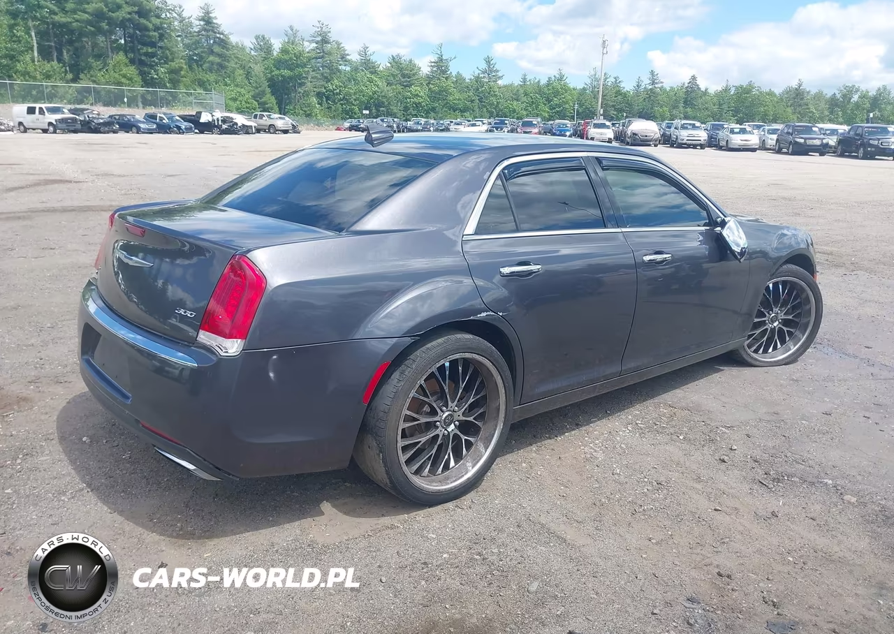 2018 Chrysler 300 Limited Awd VIN:2C3CCAKG3JH144356 - 4