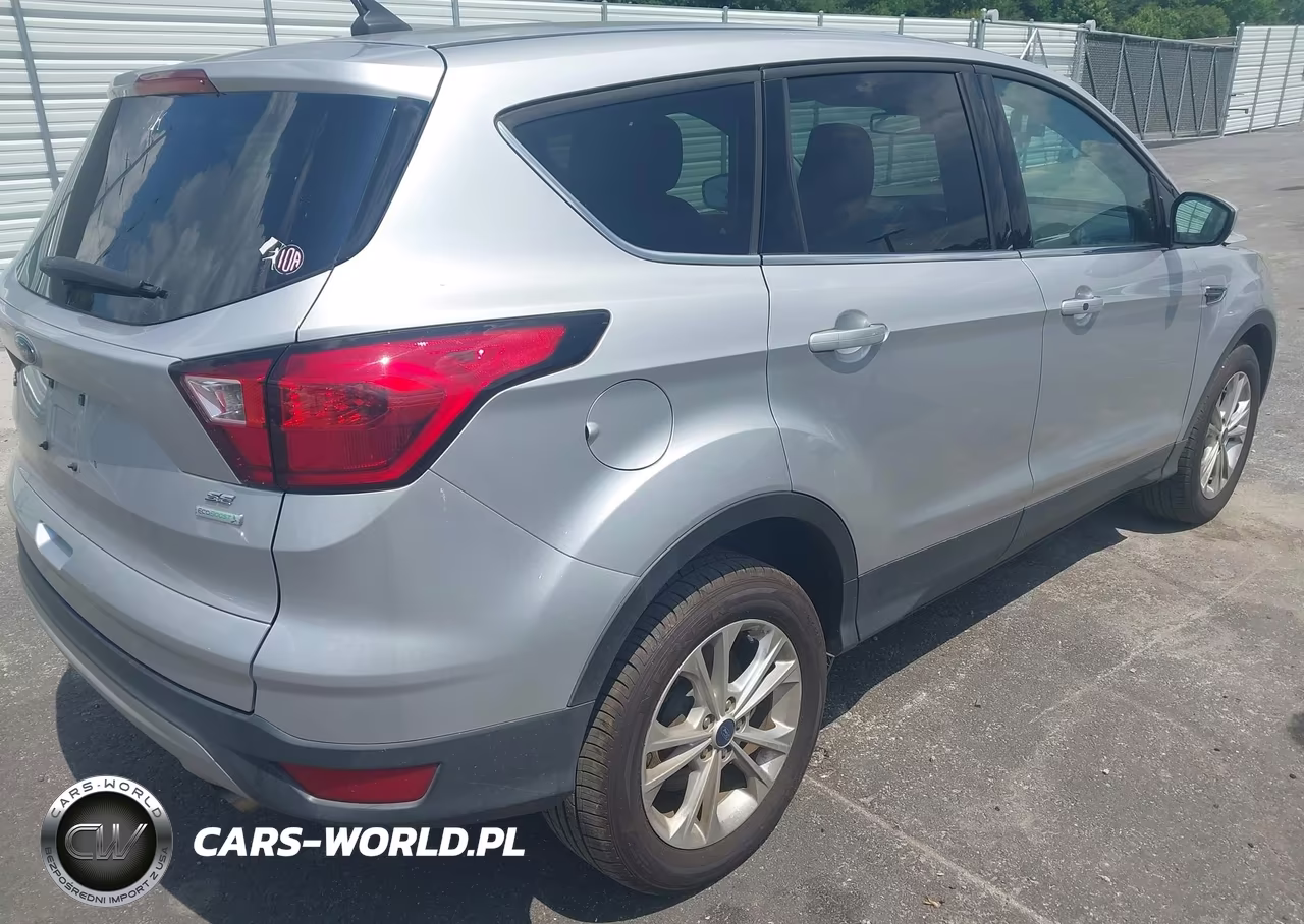 2019 Ford Escape Se VIN:1FMCU0GD3KUA11026 - 4