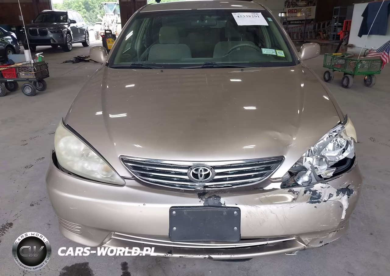 2005 Toyota Camry Le VIN:4T1BE32K85U958518 - 12