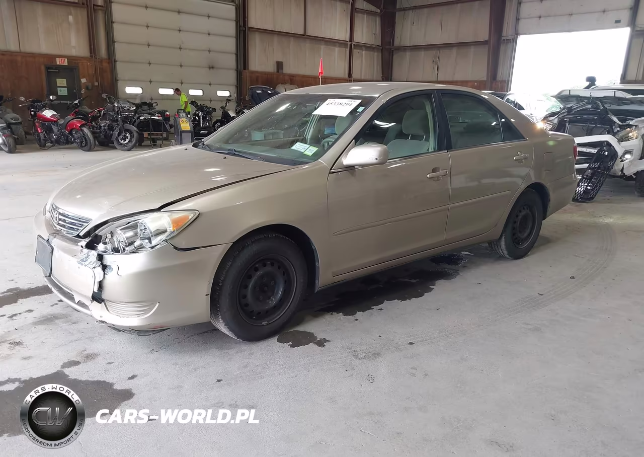 2005 Toyota Camry Le VIN:4T1BE32K85U958518 - 2