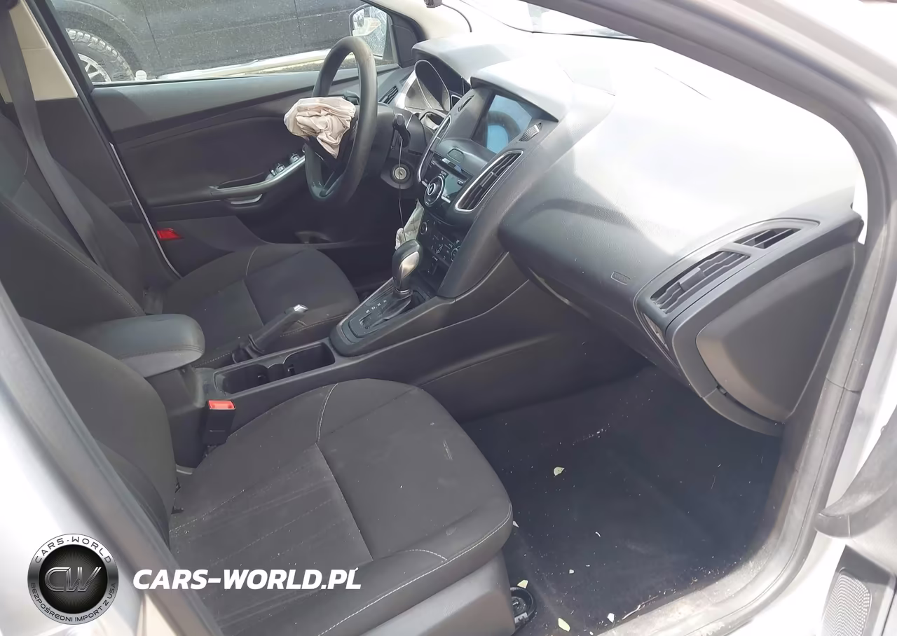 2017 Ford Focus Sel VIN:1FADP3H24HL214316 - 5