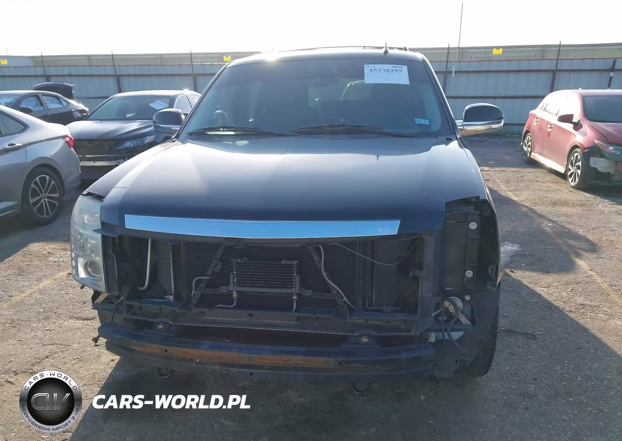 2010 Cadillac Escalade Luxury VIN:1GYUCBEF2AR277418 - 13