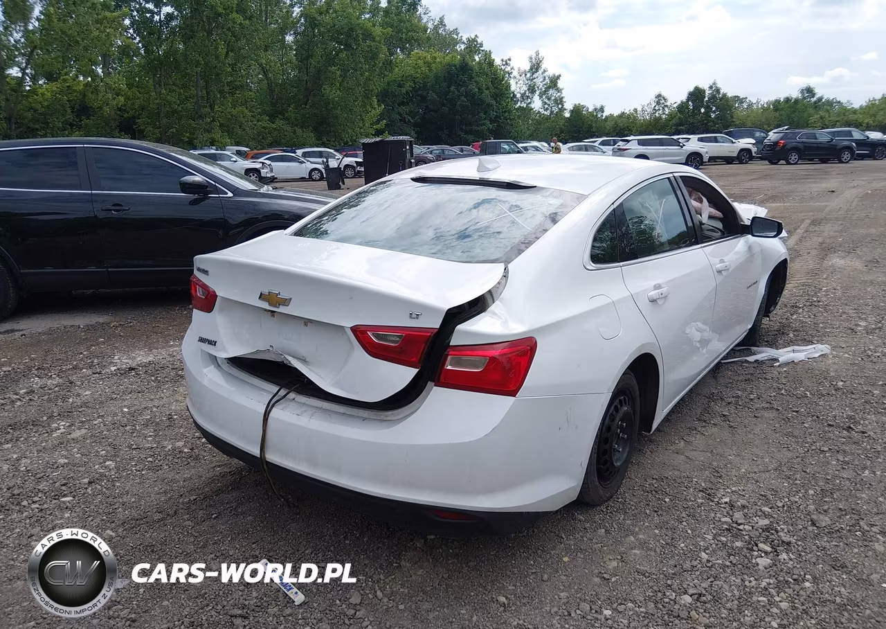 2016 Chevrolet Malibu 1Lt VIN:1G1ZE5ST3GF358755 - 4