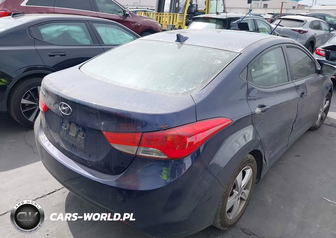 2013 Hyundai Elantra Gls VIN:5NPDH4AE2DH414725 - 4