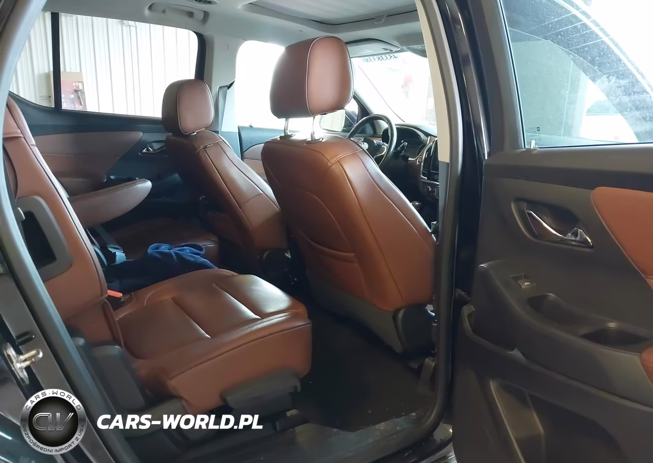 2018 Chevrolet Traverse High Country VIN:1GNEVKKWXJJ106270 - 8
