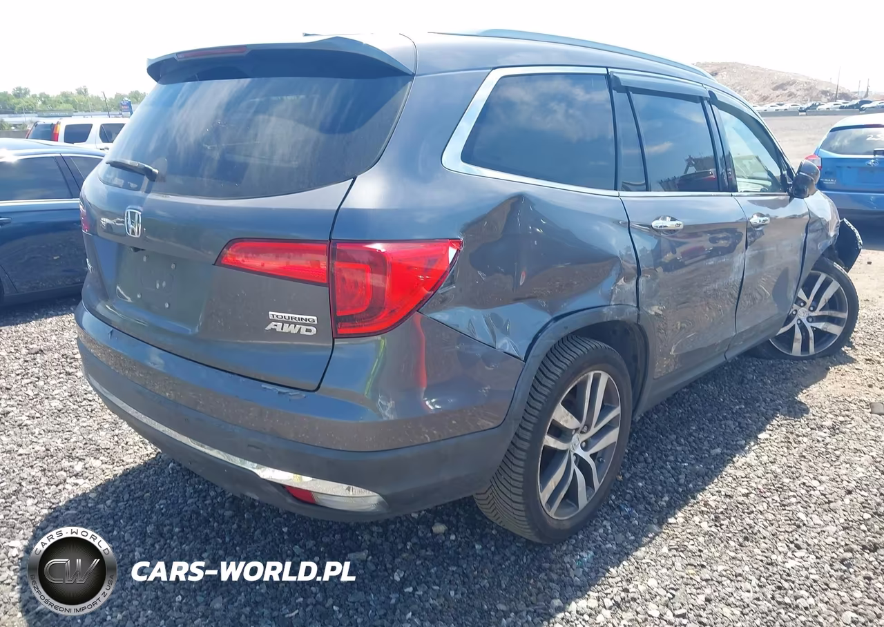 2016 Honda Pilot Touring VIN:5FNYF6H95GB065784 - 4