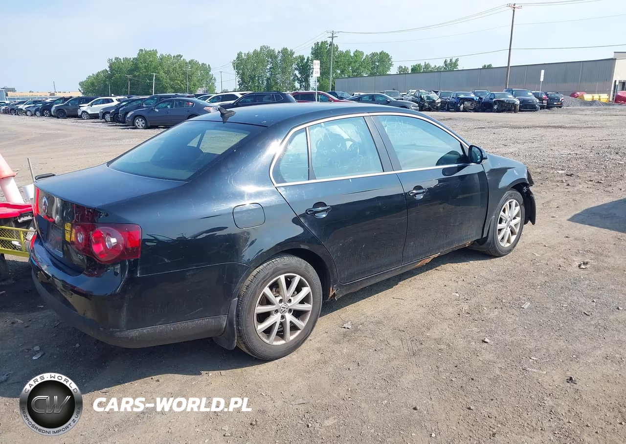2010 Volkswagen Jetta Se VIN:3VWRZ7AJ2AM045532 - 4