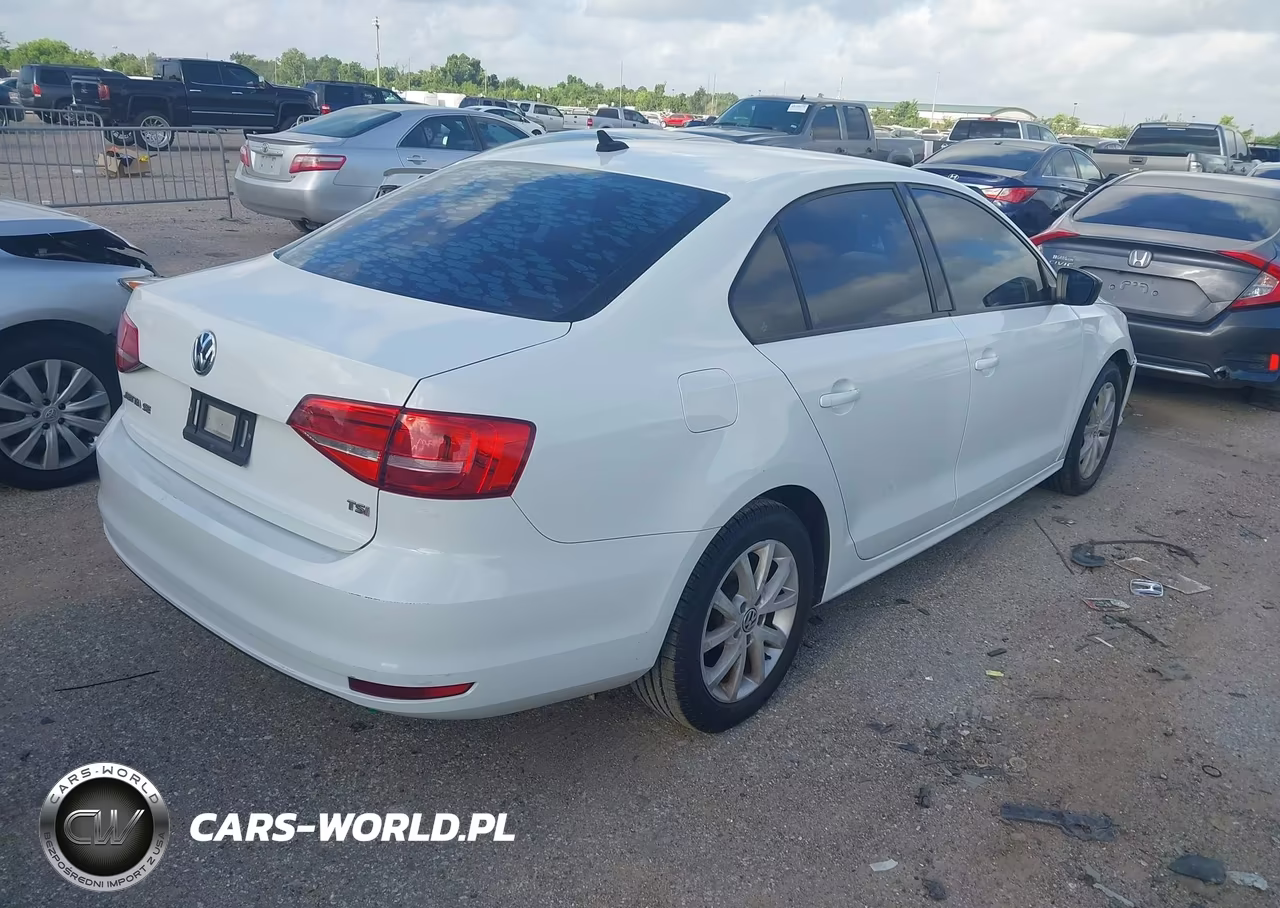 2015 Volkswagen Jetta 1.8T Se VIN:3VWD07AJ1FM307486 - 4