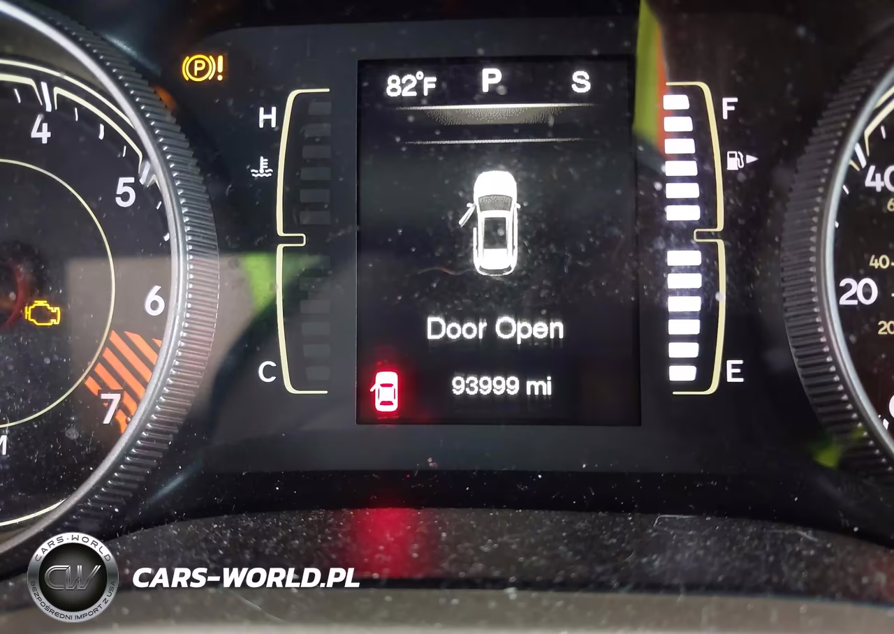 2015 Jeep Cherokee Latitude VIN:1C4PJMCB3FW672639 - 15