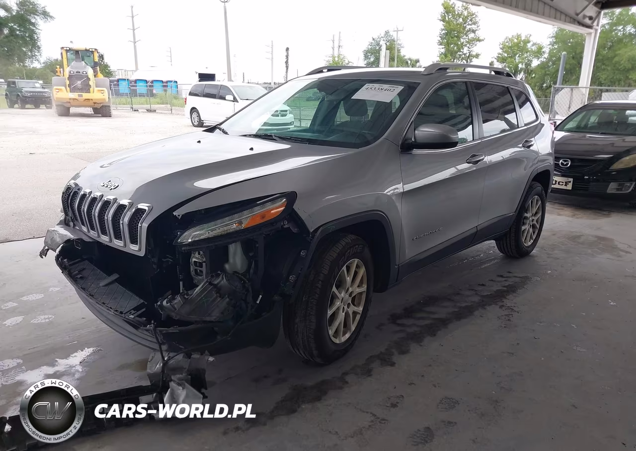 2015 Jeep Cherokee Latitude VIN:1C4PJMCB3FW672639 - 2