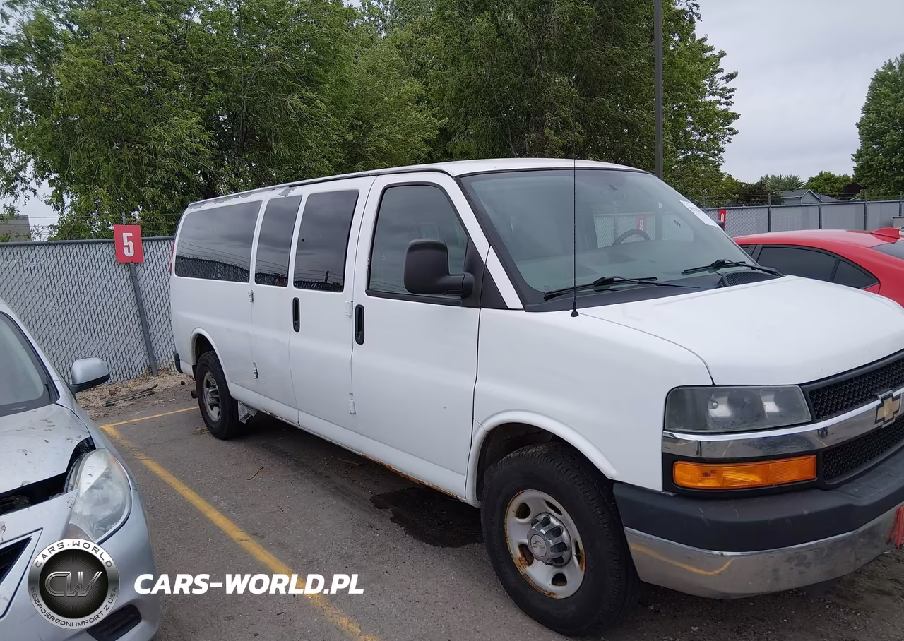 2011 Chevrolet Express 3500 Lt