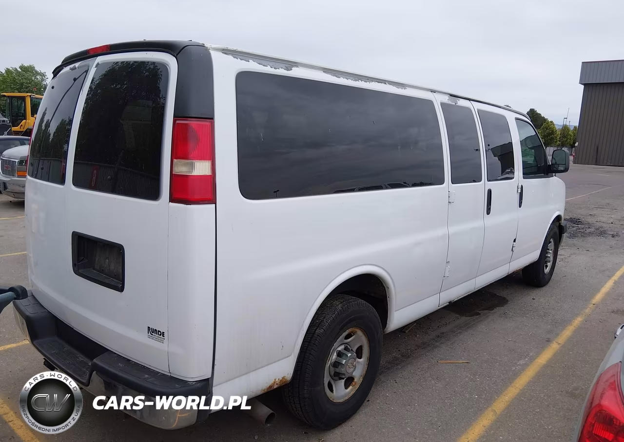 2011 Chevrolet Express 3500 Lt VIN:1GAZG1FG6B1126396 - 4