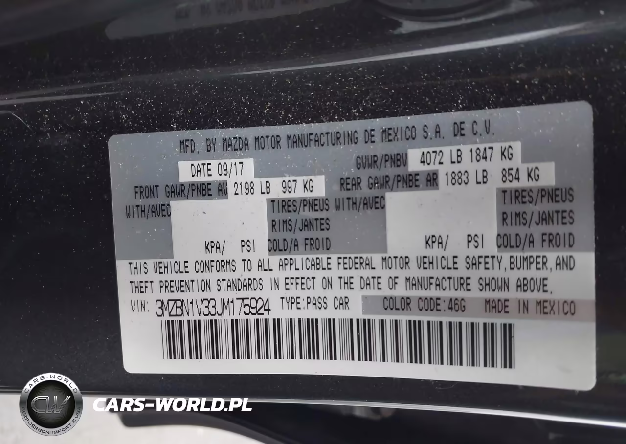 2018 Mazda Mazda3 Touring VIN:3MZBN1V33JM175924 - 9