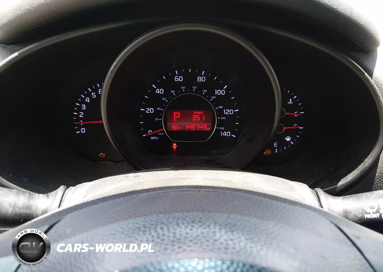 2016 Kia Soul + VIN:KNDJP3A5XG7304336 - 7