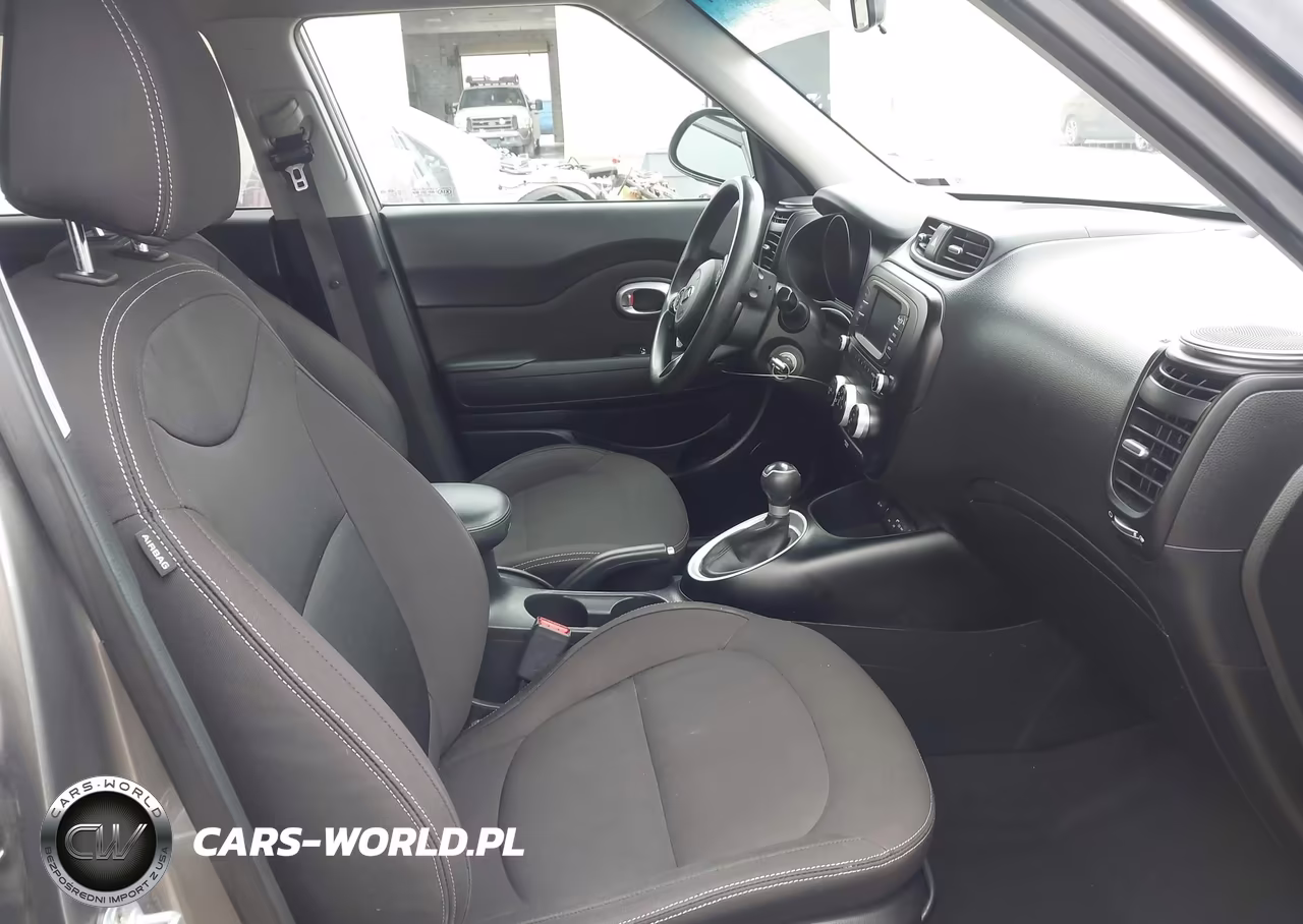 2017 Kia Soul VIN:KNDJN2A23H7411400 - 5