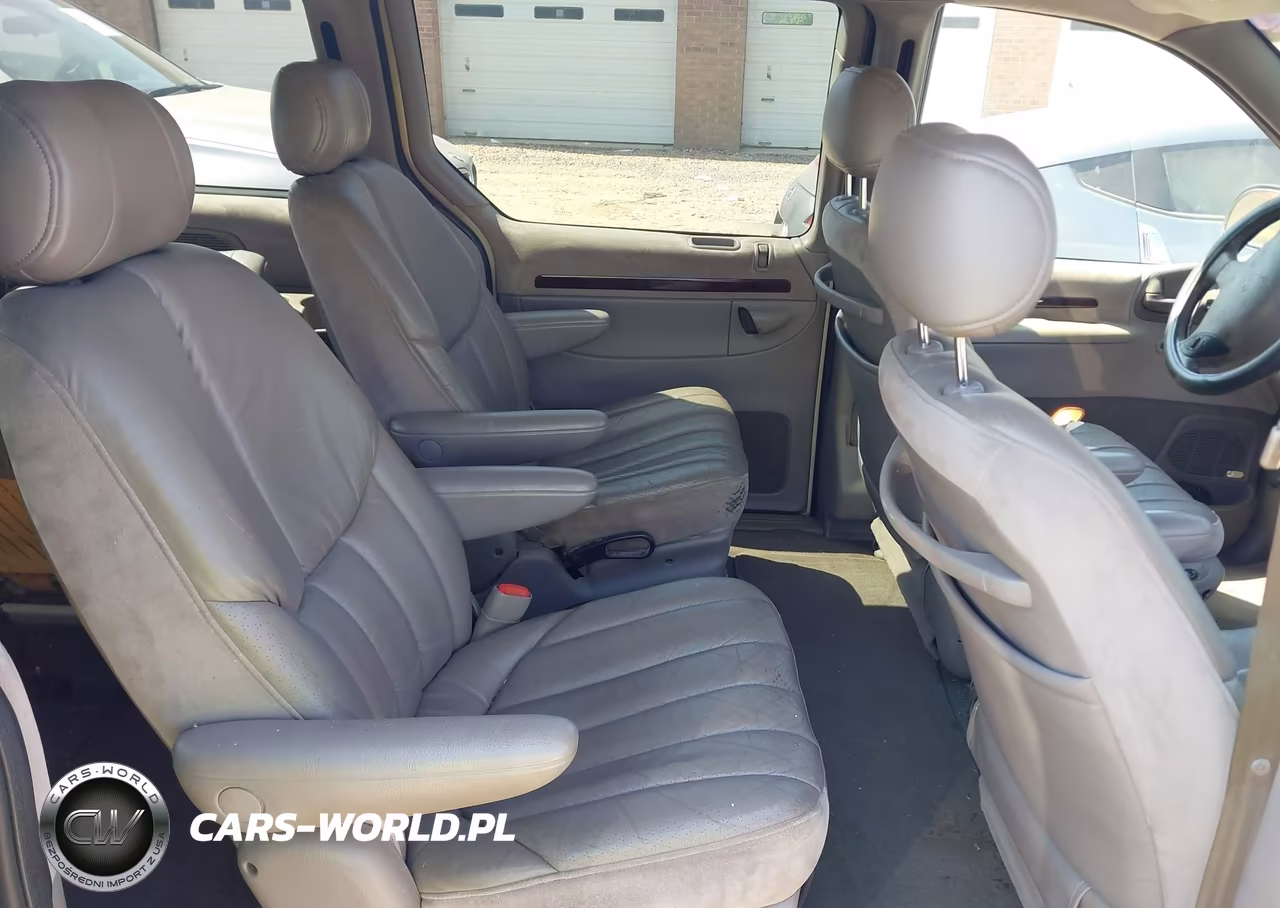 1999 Chrysler Town & Country Limited VIN:1C4GP64L7XB821659 - 8