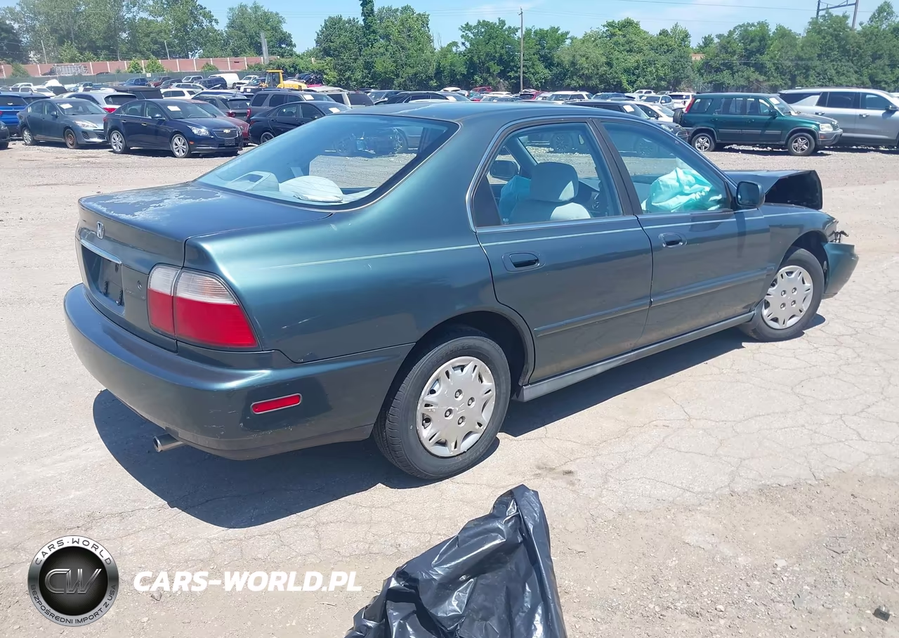 1996 Honda Accord Value VIN:1HGCD5690TA222560 - 4