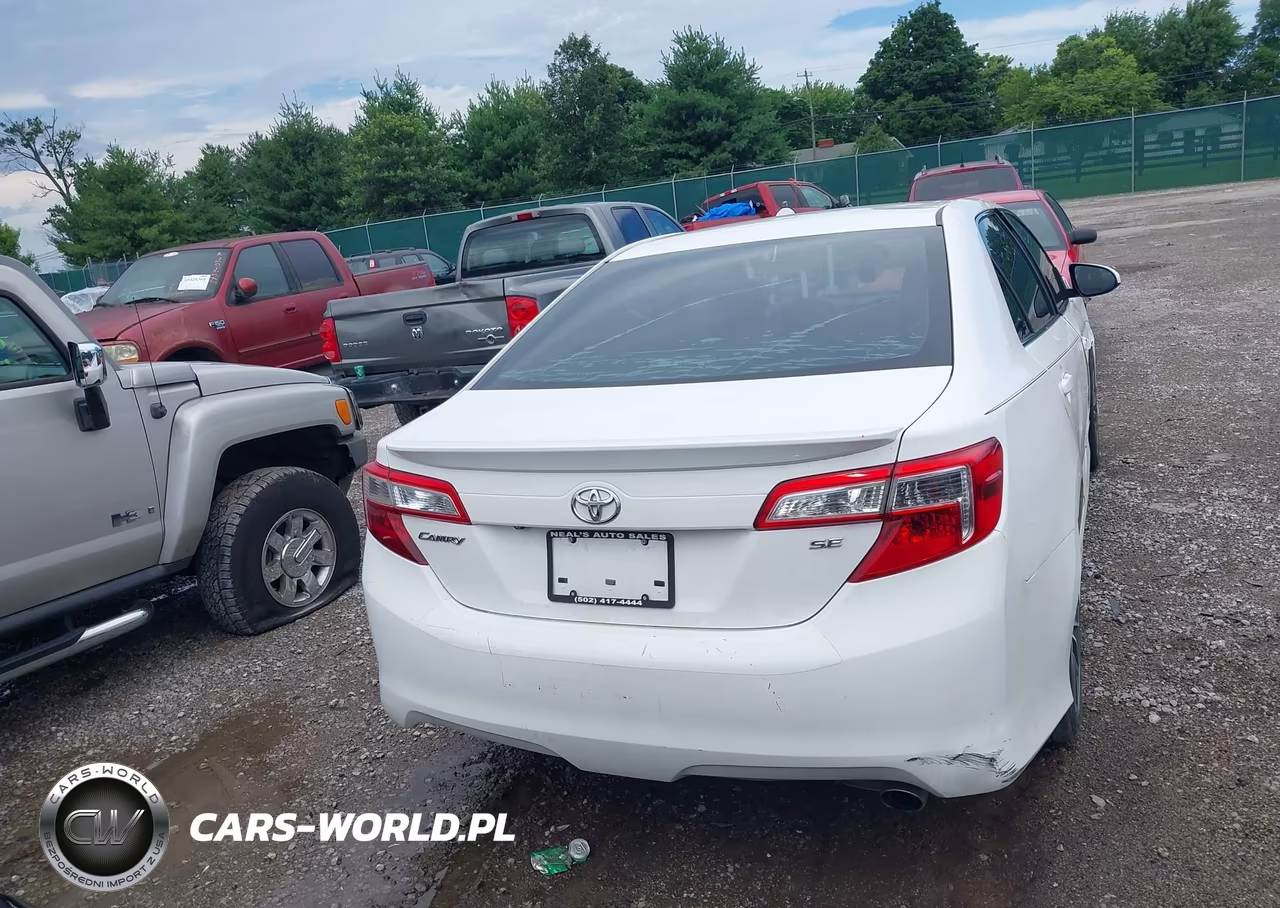 2014 Toyota Camry Se VIN:4T1BF1FKXEU853622 - 16