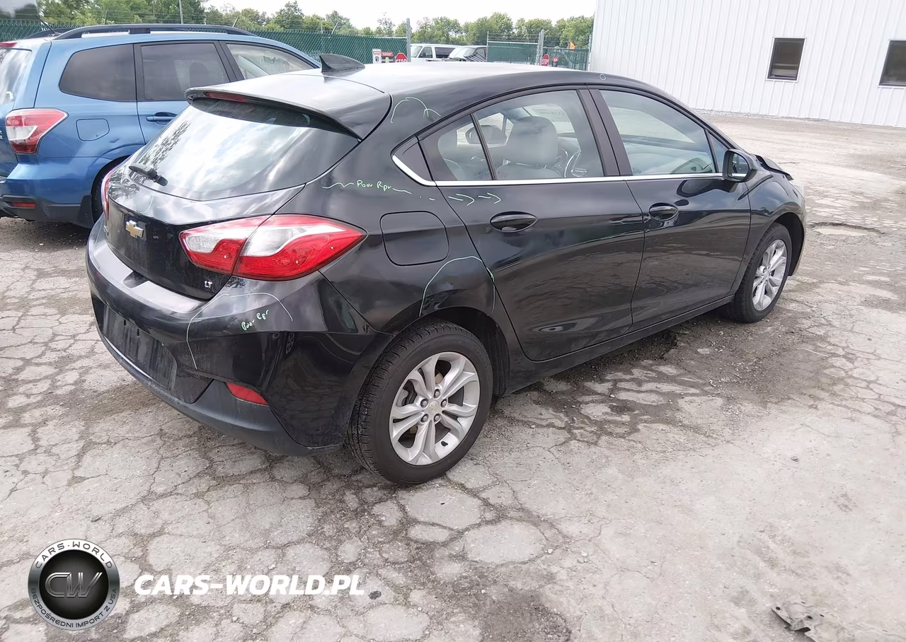 2019 Chevrolet Cruze Lt VIN:3G1BE6SM4KS586137 - 4
