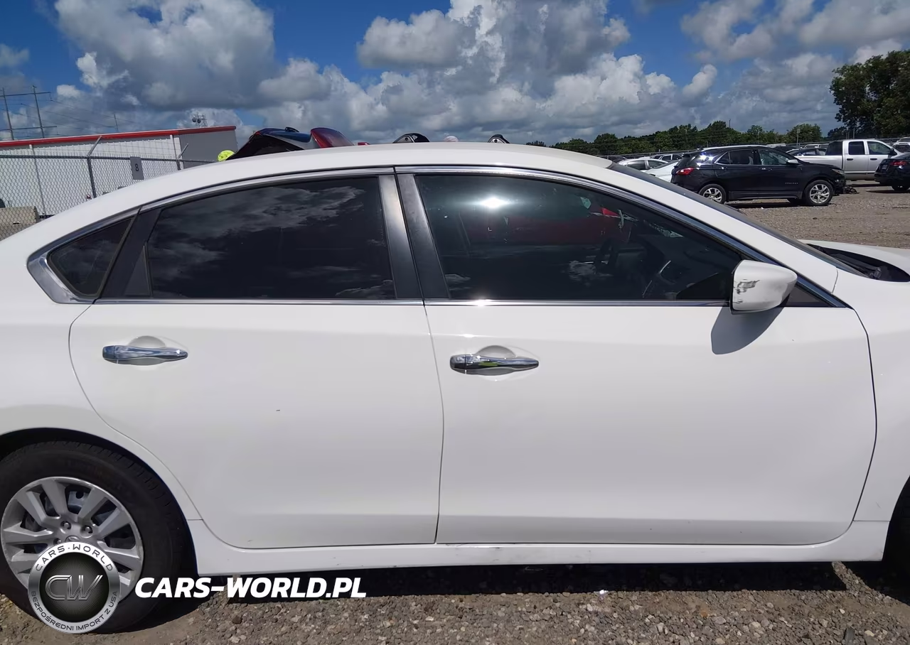 2017 Nissan Altima 2.5 S VIN:1N4AL3APXHN318107 - 14
