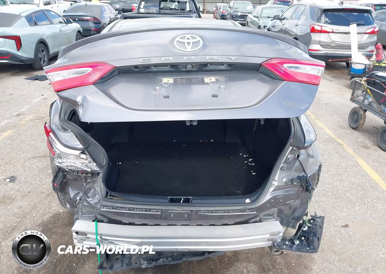 2019 Toyota Camry Se VIN:4T1B11HK4KU841652 - 16