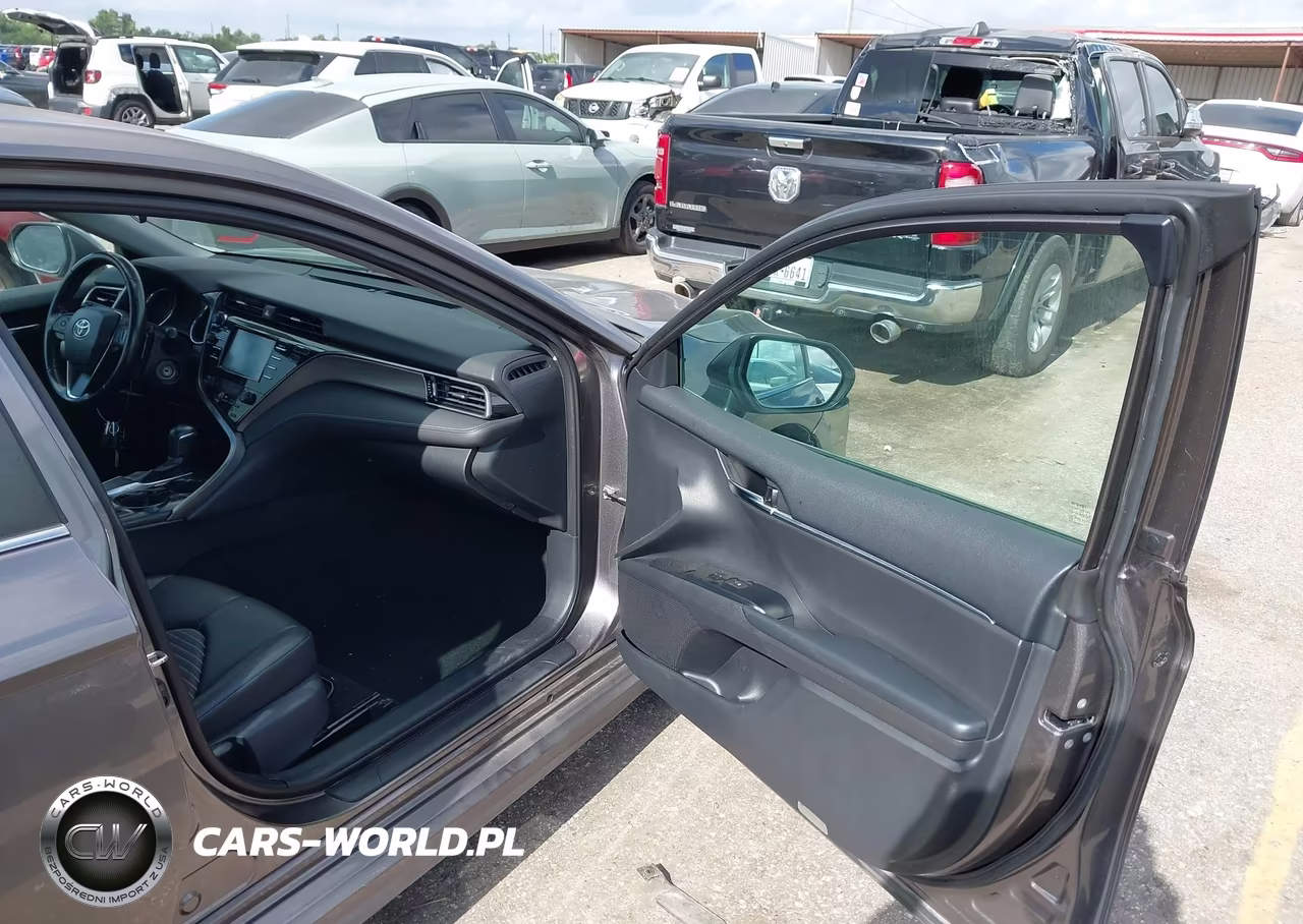 2019 Toyota Camry Se VIN:4T1B11HK4KU841652 - 5
