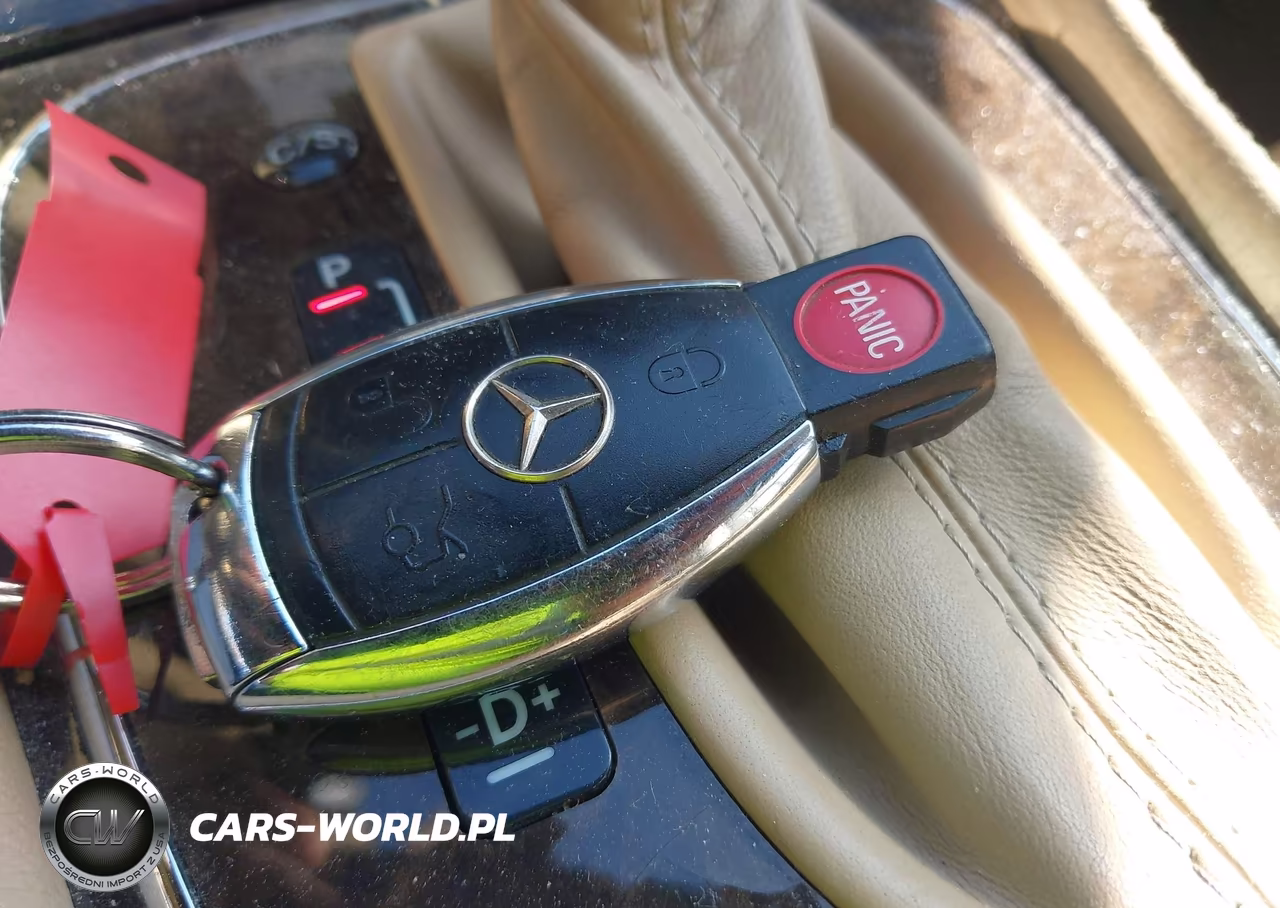 2008 Mercedes-Benz Cls 550 VIN:WDDDJ72XX8A130039 - 11