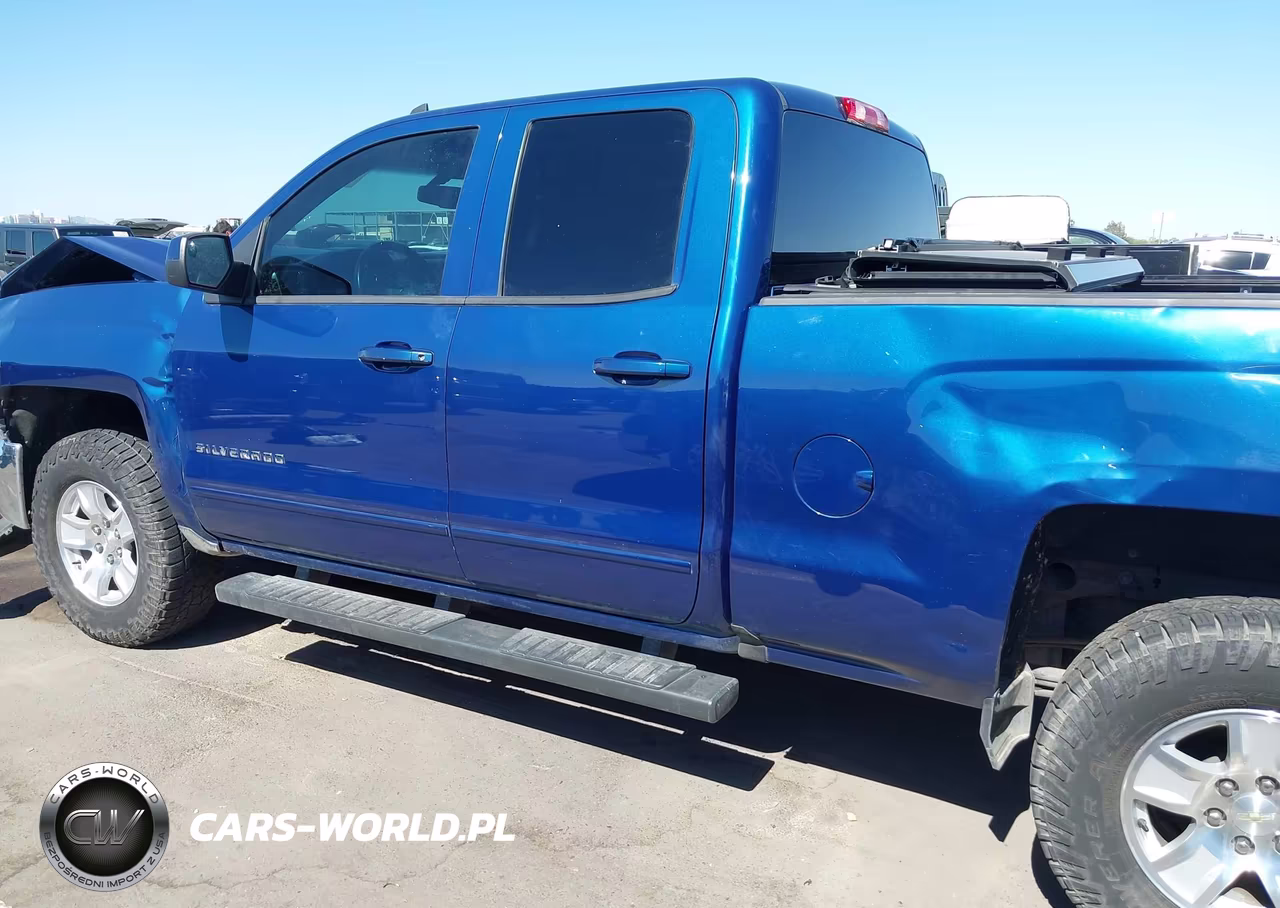 2018 Chevrolet Silverado 1500 Lt VIN:1GCRCREC5JZ122033 - 15