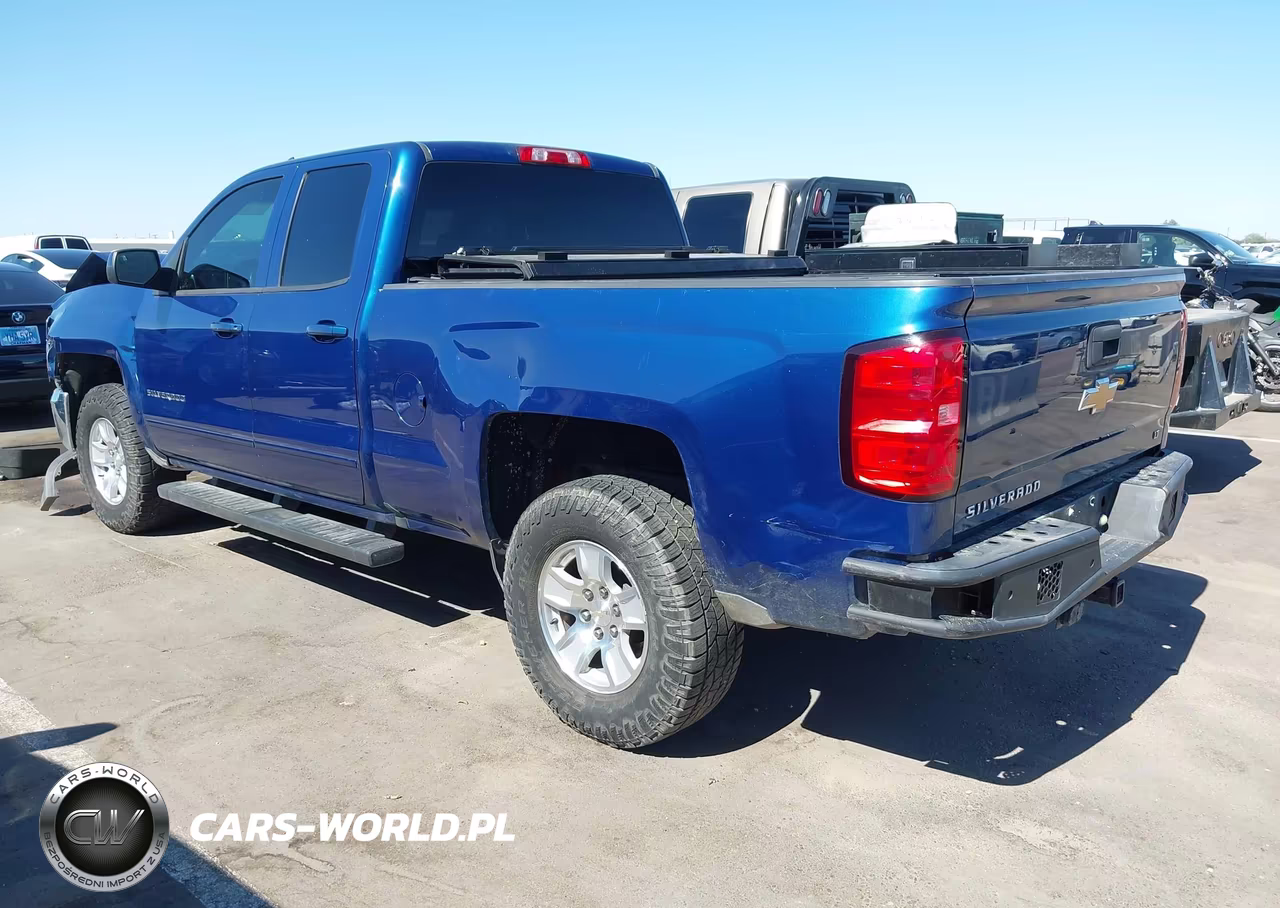 2018 Chevrolet Silverado 1500 Lt VIN:1GCRCREC5JZ122033 - 3