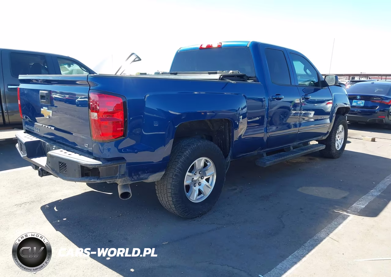 2018 Chevrolet Silverado 1500 Lt VIN:1GCRCREC5JZ122033 - 4