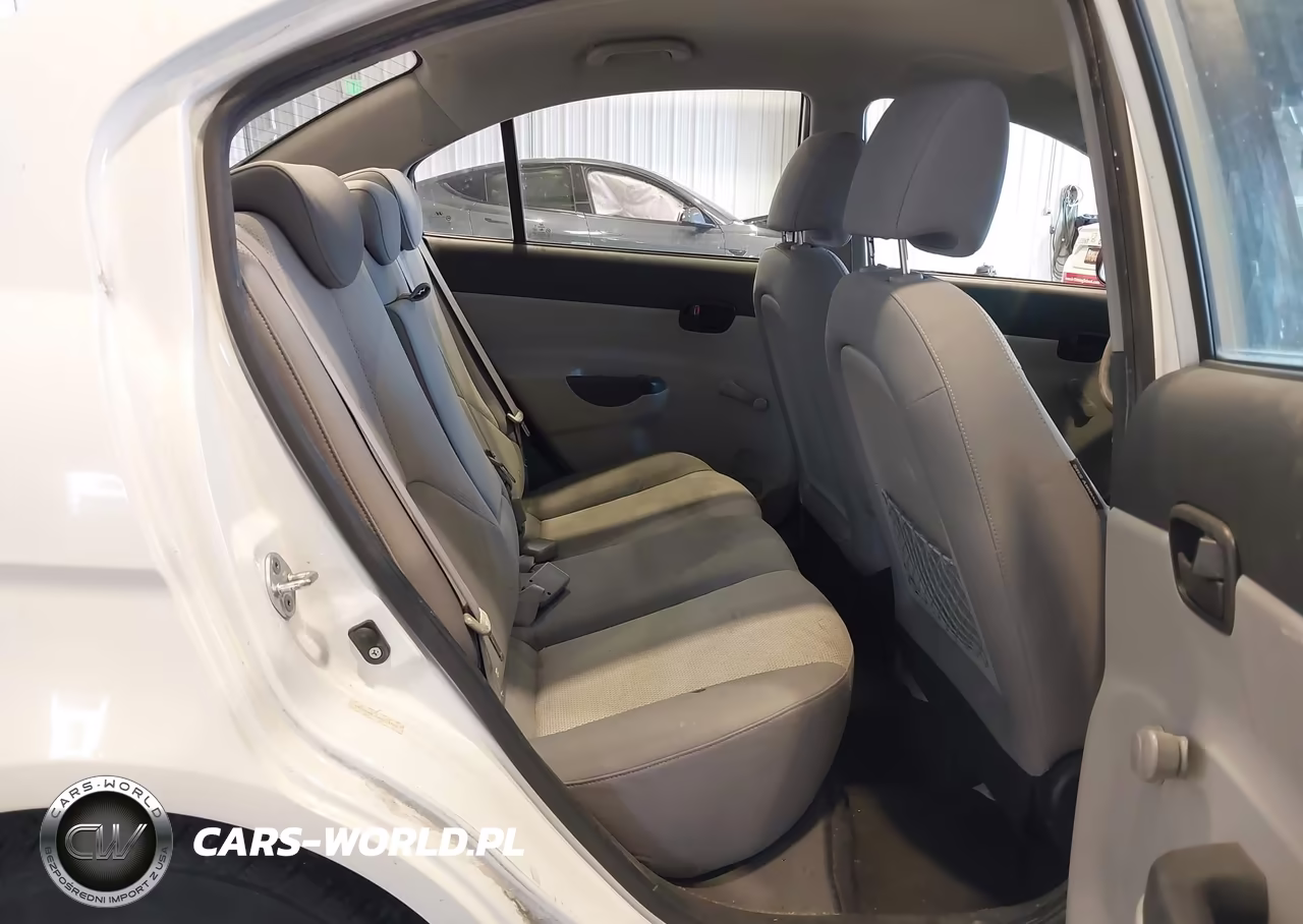 2010 Hyundai Accent Gls VIN:KMHCN4AC2AU424509 - 8