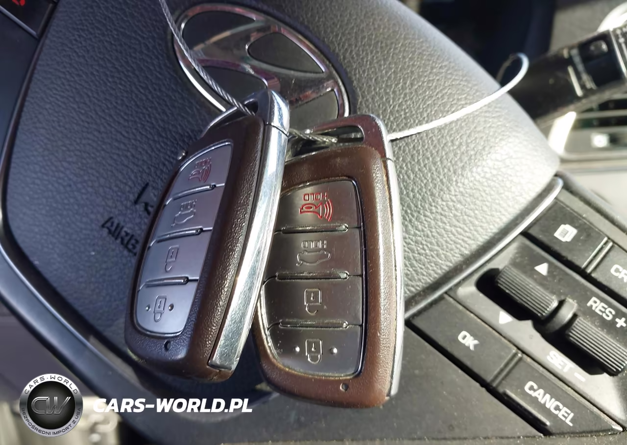 2017 Hyundai Sonata Sport VIN:5NPE34AF8HH584010 - 11