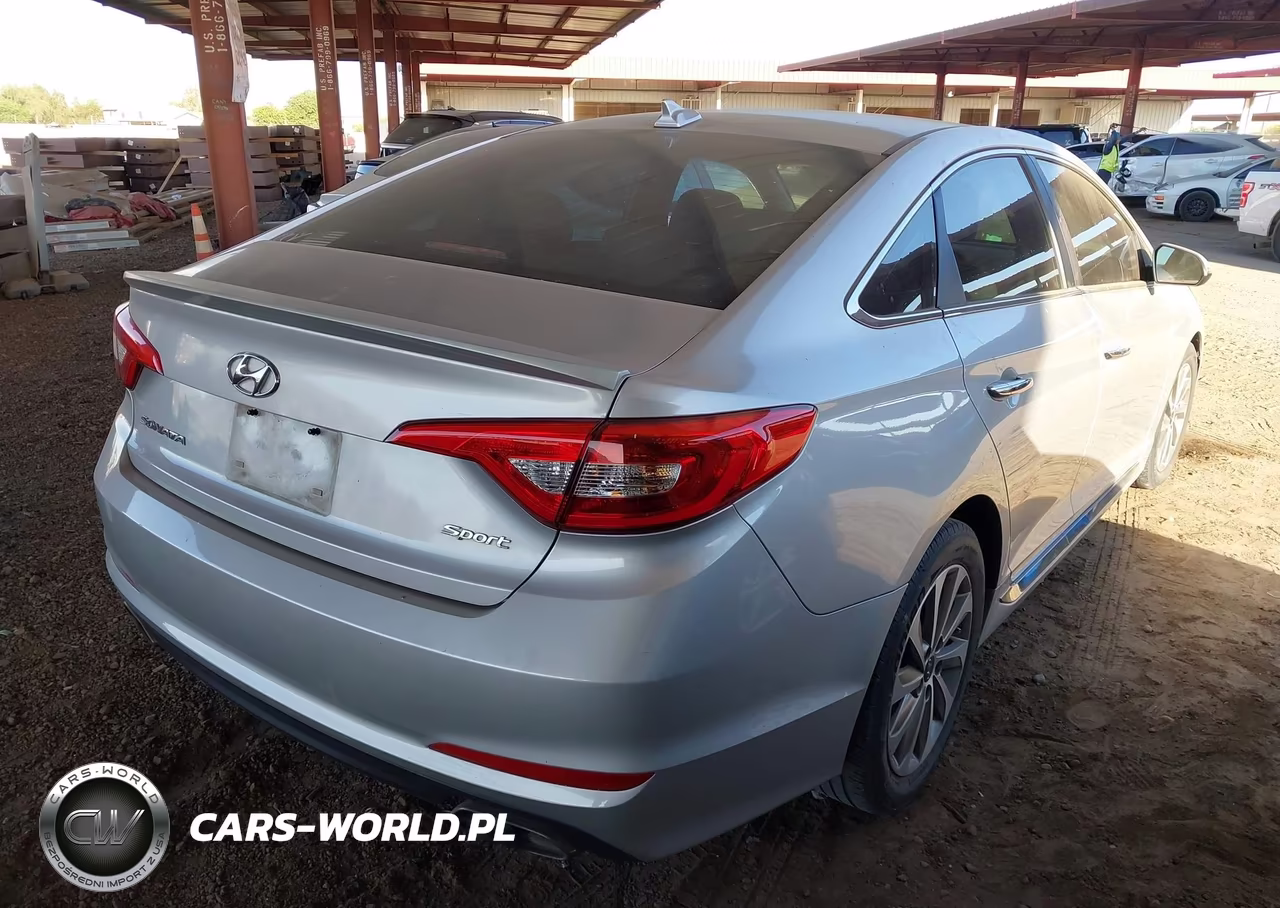 2017 Hyundai Sonata Sport VIN:5NPE34AF8HH584010 - 4