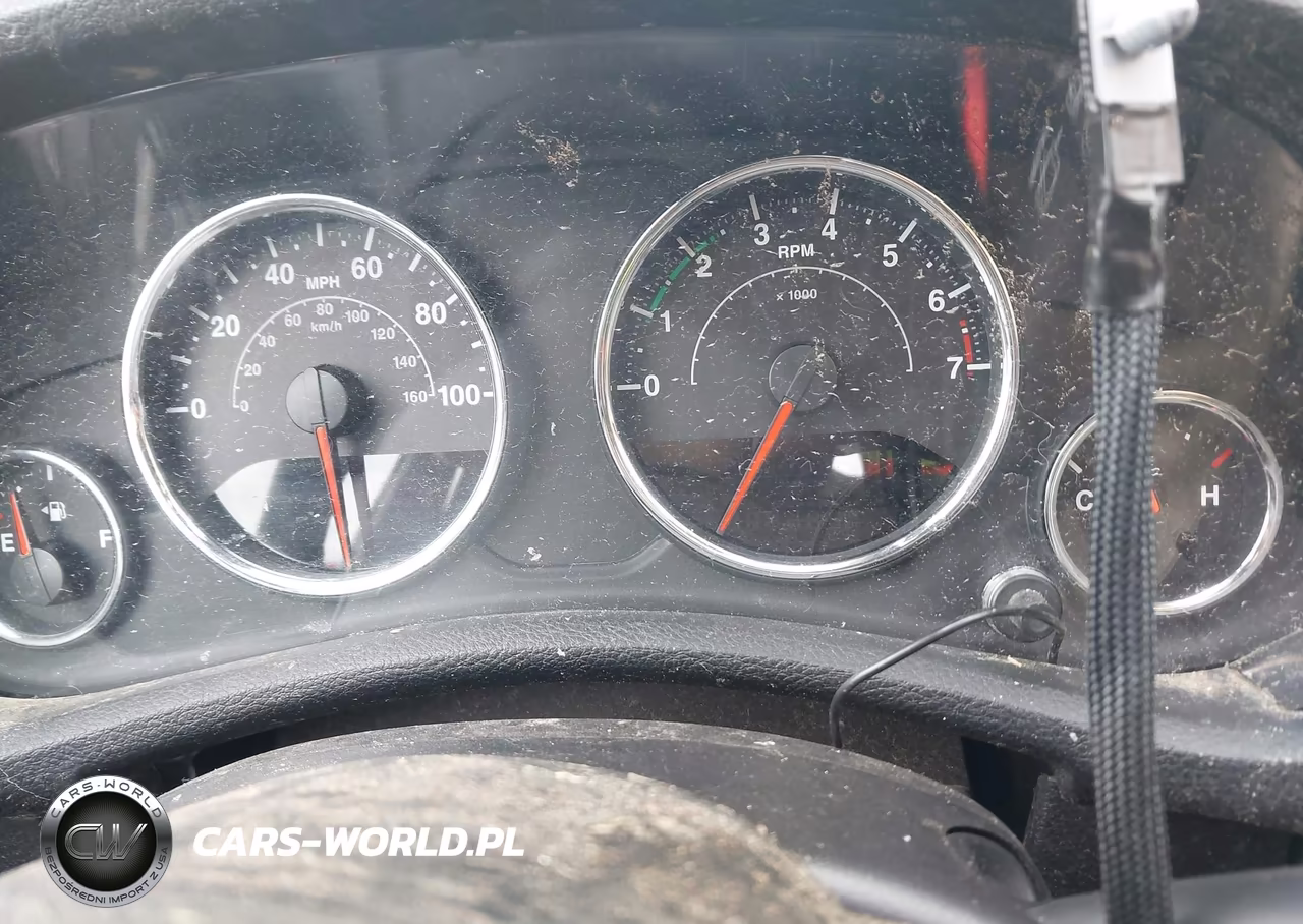 2017 Jeep Wrangler Unlimited Sahara 4X4 VIN:1C4BJWEGXHL730412 - 14