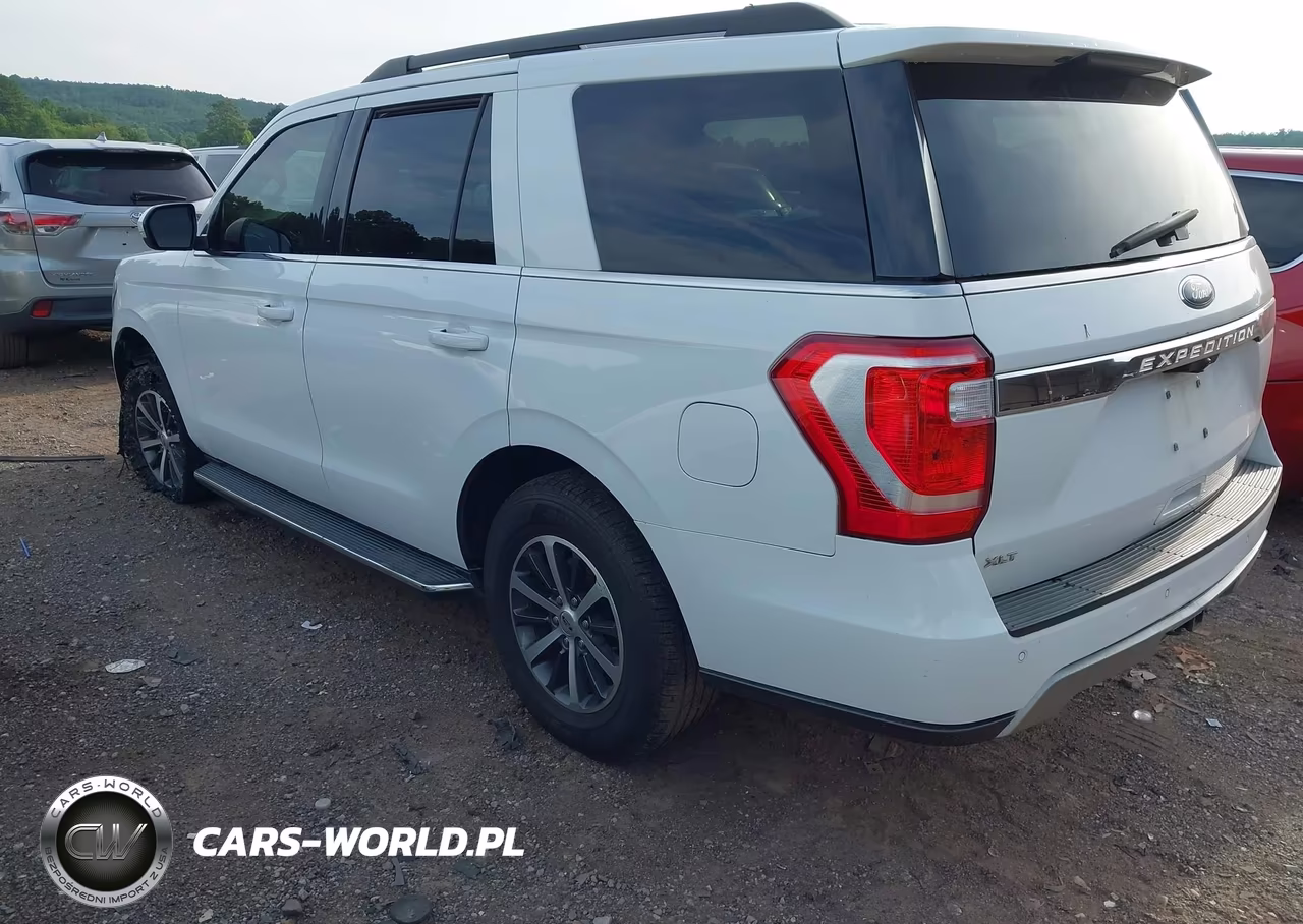 2018 Ford Expedition Xlt VIN:1FMJU1HT8JEA06075 - 3