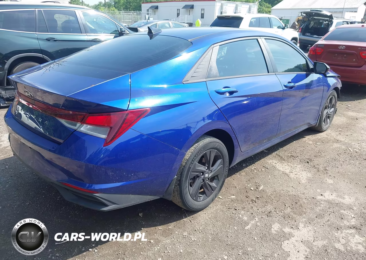 2022 Hyundai Elantra Sel VIN:5NPLS4AG0NH079318 - 4