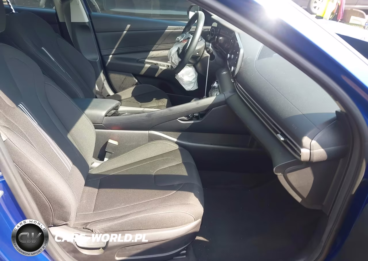 2022 Hyundai Elantra Sel VIN:5NPLS4AG0NH079318 - 5